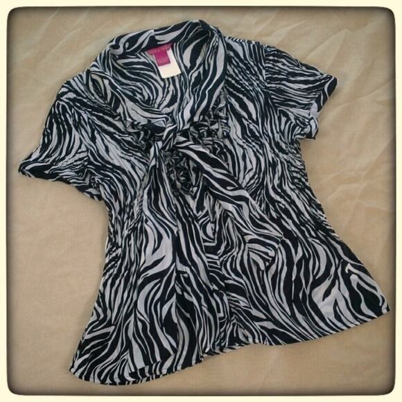 SUNNY LEIGH Womens Animal Print Blouse Black and White Short Sleeve Top Size L - Picture 6 of 8
